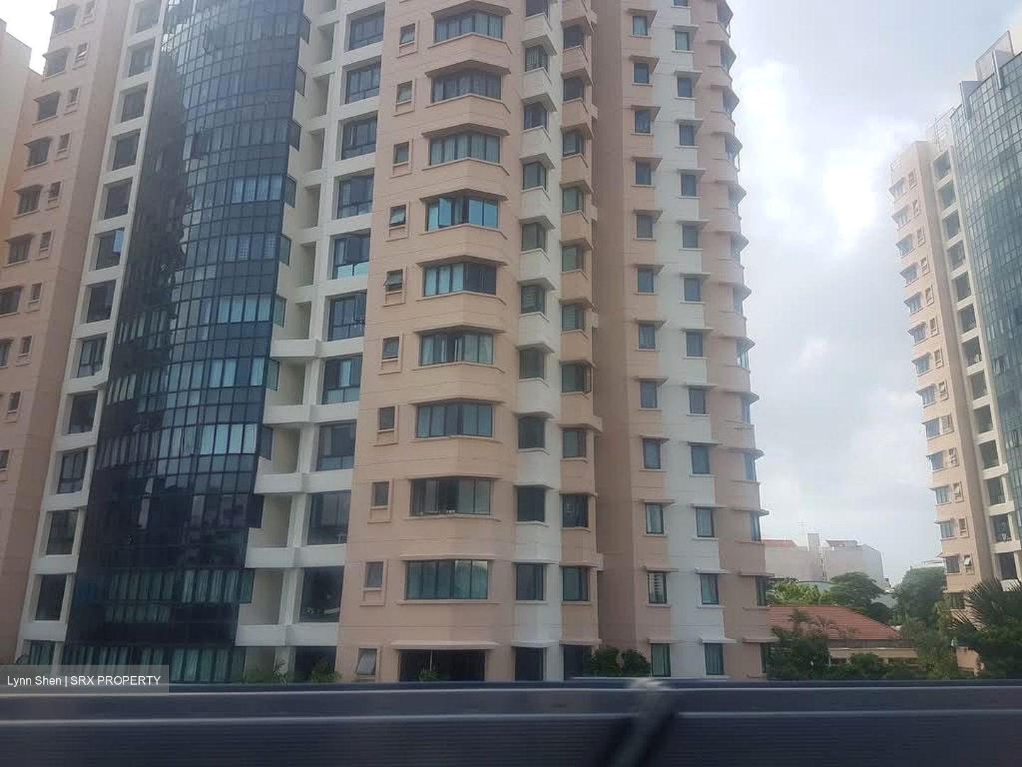 Simsville (D14), Condominium #566361851